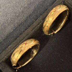 Elegant Etched 14k Gold Hoop Earrings (2.71 grams)